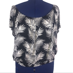 NWOT Forever 21 + 2X black white‎ tropical palm  on/off shoulder stretch top
